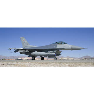 Revell Lockheed Martin F-16C (1:144)