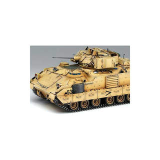 Academy M2A2 Bradly OIF (1:35)