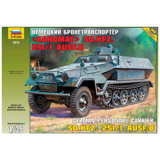 Zvezda Hanomag Sd.Kfz.251/1 Ausf.B (1:35)